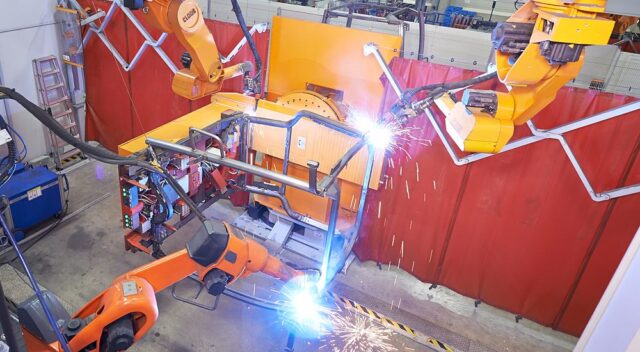 AGCO GmbH - Сложная производственная линия для высокотехнологичных кабин тракторов
